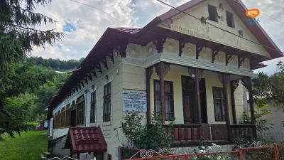 Casa preotului și monografistului Ioan Răuțescu din Dragoslavele