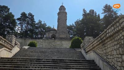 Mausoleul Mateiaș, Argeș. Monumentul eroilor căzuți în luptele din toamna anului 1916