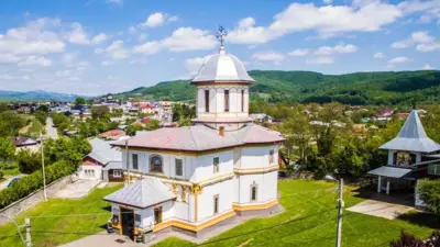 Mănăstirea „Adormirea Maicii Domnului” din Vălenii de Munte. Ctitorie cantacuzină din 1680 și metoc athonit