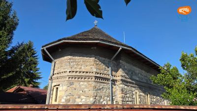 Biserica Fundeni din Câmpulung Muscel. Lăcaș medieval fără turle din fosta mahala Fundeni