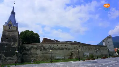 Biserica evanghelică fortificată din Codlea – tavanul cu 252 de casete și orga lui Prause