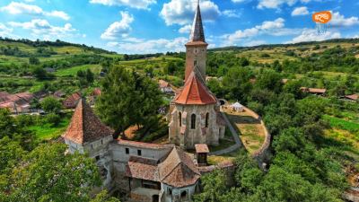 Biserica evanghelică fortificată din Curciu – bazilica medievală transformată în biserică-hală