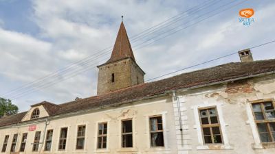 Biserica fortificată din Noiștat – turnul medieval și biserica ridicată în secolul al XIX-lea