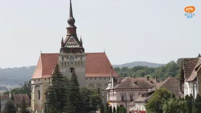 Biserica fortificată din Saschiz – altarul baroc, orga Prause și turnul monumental