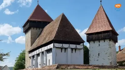 Biserica evanghelică din Stejărișu – biserica gotică și dubla incintă fortificată