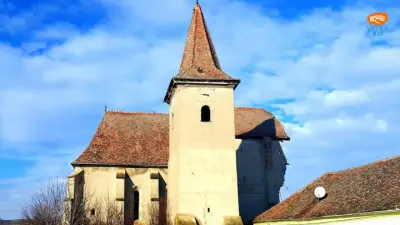 Biserica evanghelică din Velț – corul prăbușit și turnul de poartă din 1601