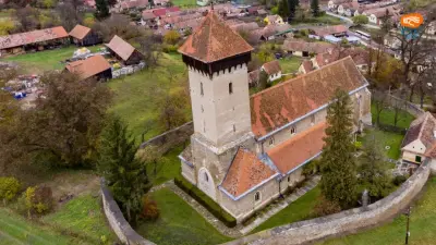 Biserica evanghelică din Laslea – de la bazilica medievală la construcția clasicistă din secolul al XIX-lea