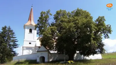 Biserica romano-catolică „Sfântul Duh” din Leliceni