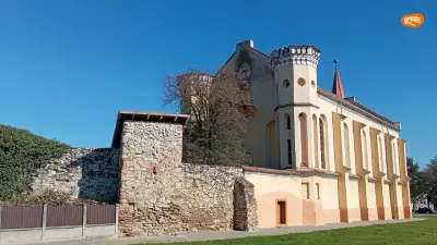 Biserica fortificată din Mănărade