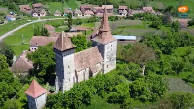 Biserica fortificată din Movile – bazilica romanică și Turnul Prunelor