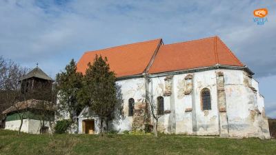 Biserica evanghelică din Tătârlaua – altarul pictat de Vincentius Cibiniensis