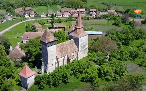 Biserica fortificată din Movile – bazilica romanică și Turnul Prunelor