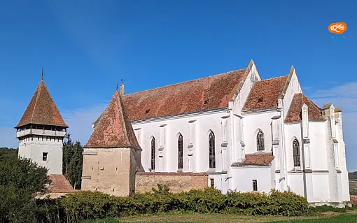 Biserica evanghelică din Senereuș – incinta medievală și altarul lui Carl Dörschlag