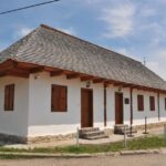 Prima școală românească, Sfântu Gheorghe, Covasna