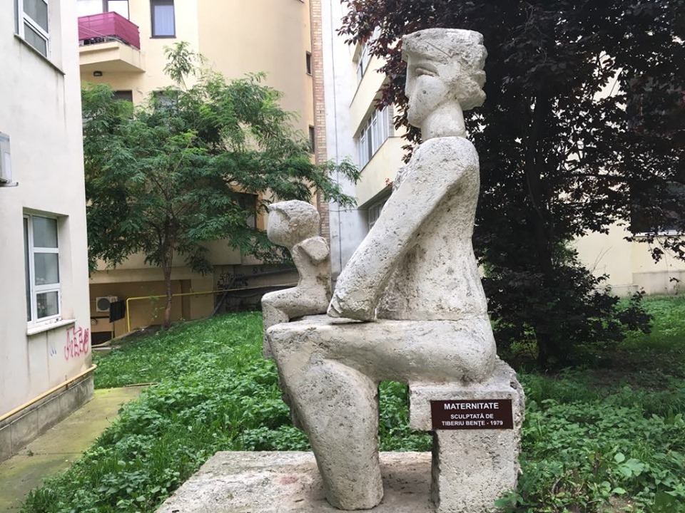Tiberiu BENȚE, sculptor